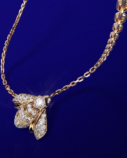 CHAUMET Bee My Love collection bee gold necklace 085772