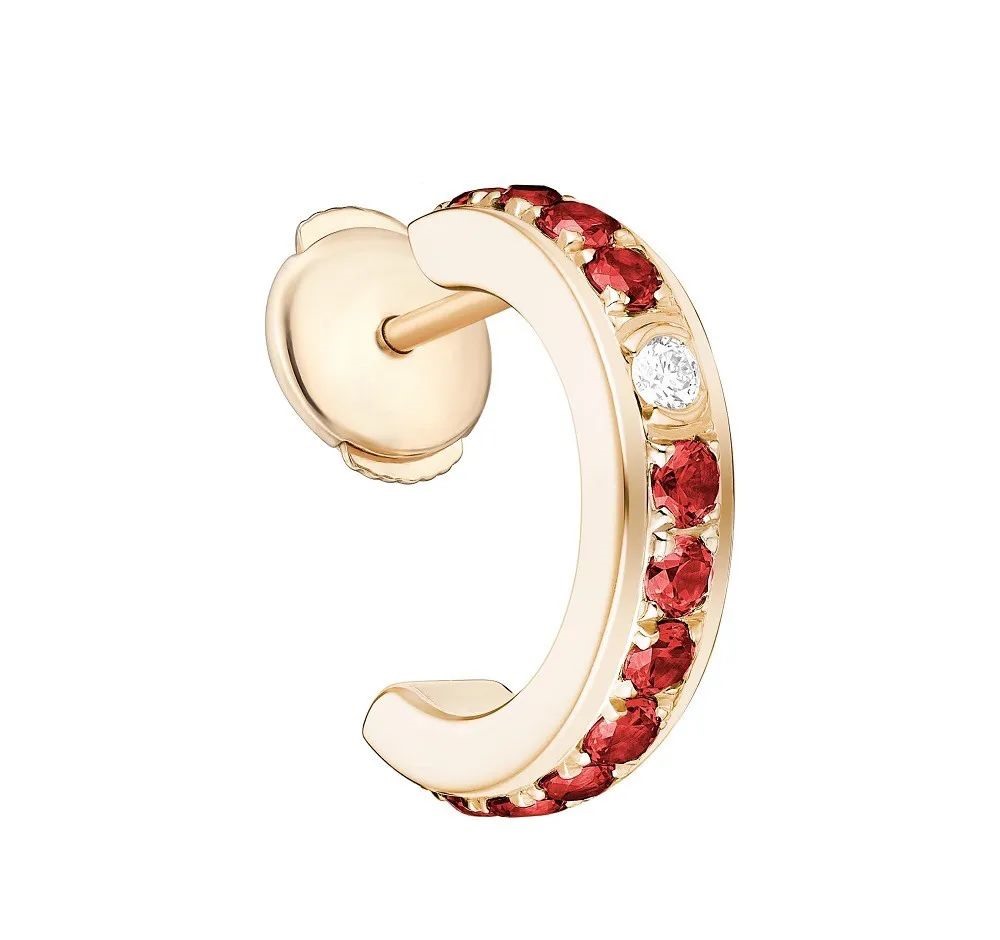 Possession Rose Gold Earrings, by Piaget
Set with 12 brilliant-cut rubies totaling 0.15ct and 1 brilliant-cut diamond of 0.01ct.