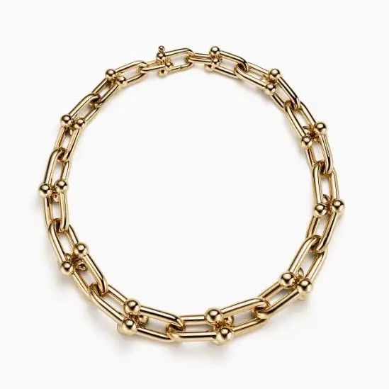 Tiffany & Co. HardWear Collection
Bold Graduated Link Necklace