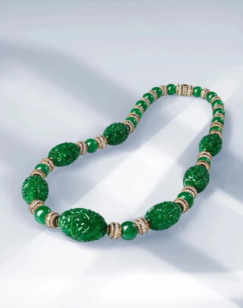 Natural jadeite and diamond necklace
The World of Heidi Horten Special Auction
March 2023, Christie's New York
Estimate: 100,000 - 150,000 USD