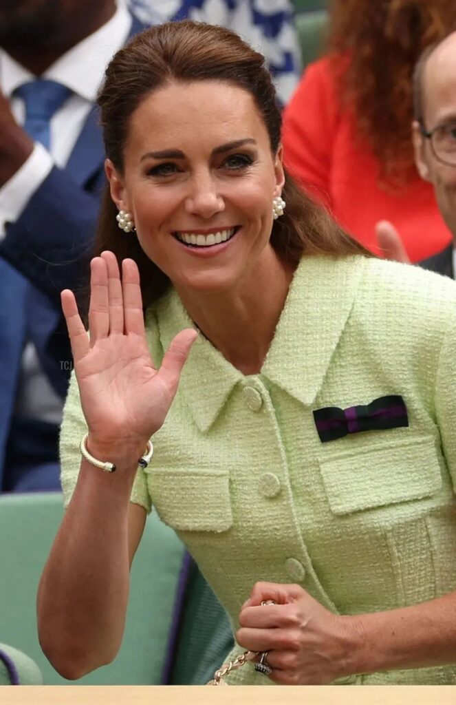 Kate Middleton wearing Halcyon Days bangle
Paired with her sapphire engagement ring on her left hand