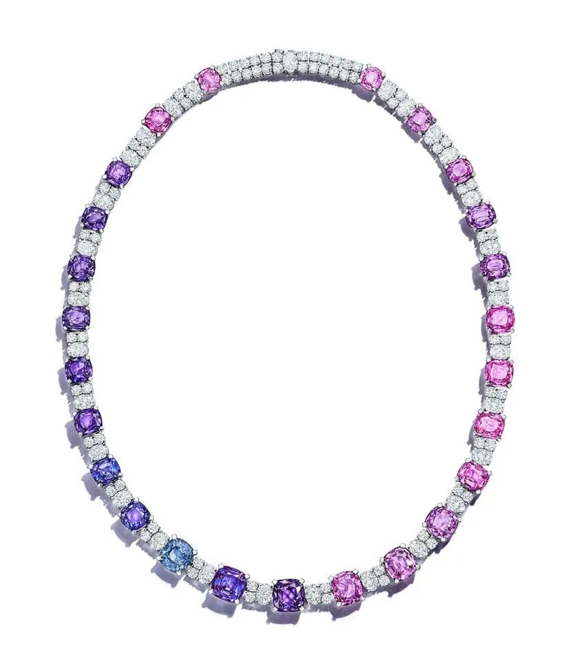 Tiffany & Co. High Jewelry
Purple and pink sapphires