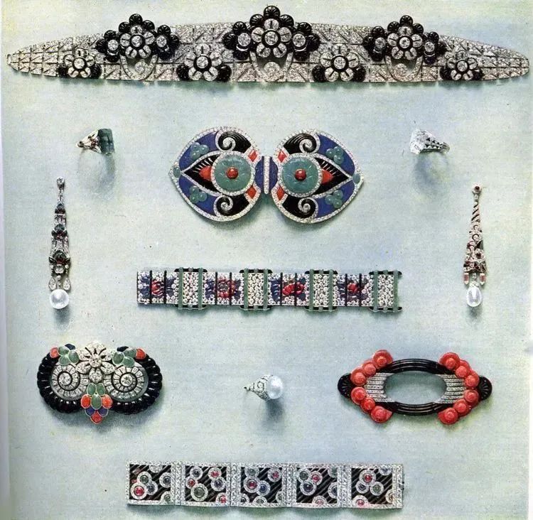 Boucheron jewelry at the 1925 Paris Exhibition